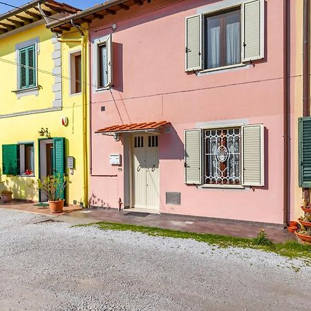 Pisa Airport Comfy Apartment - Private Parking Exterior foto